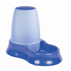 Zásobník na vodu a krmení