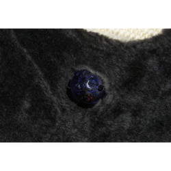 Škrábadlo s hračkou, nakloněná plošina 30x42x40cm černá/krém