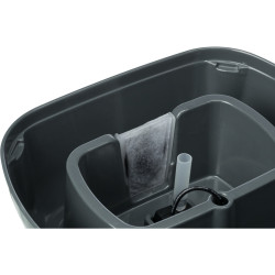 Pítko fontána Polygon, melamin/silikon, 2.5 l/ 28 × 11 × 22 cm, šedá/bílá (RP 7,40 Kč)