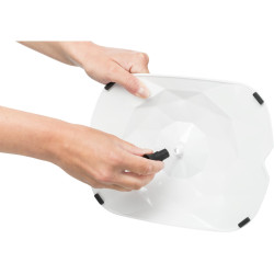 Pítko fontána Polygon, melamin/silikon, 2.5 l/ 28 × 11 × 22 cm, šedá/bílá (RP 7,40 Kč)